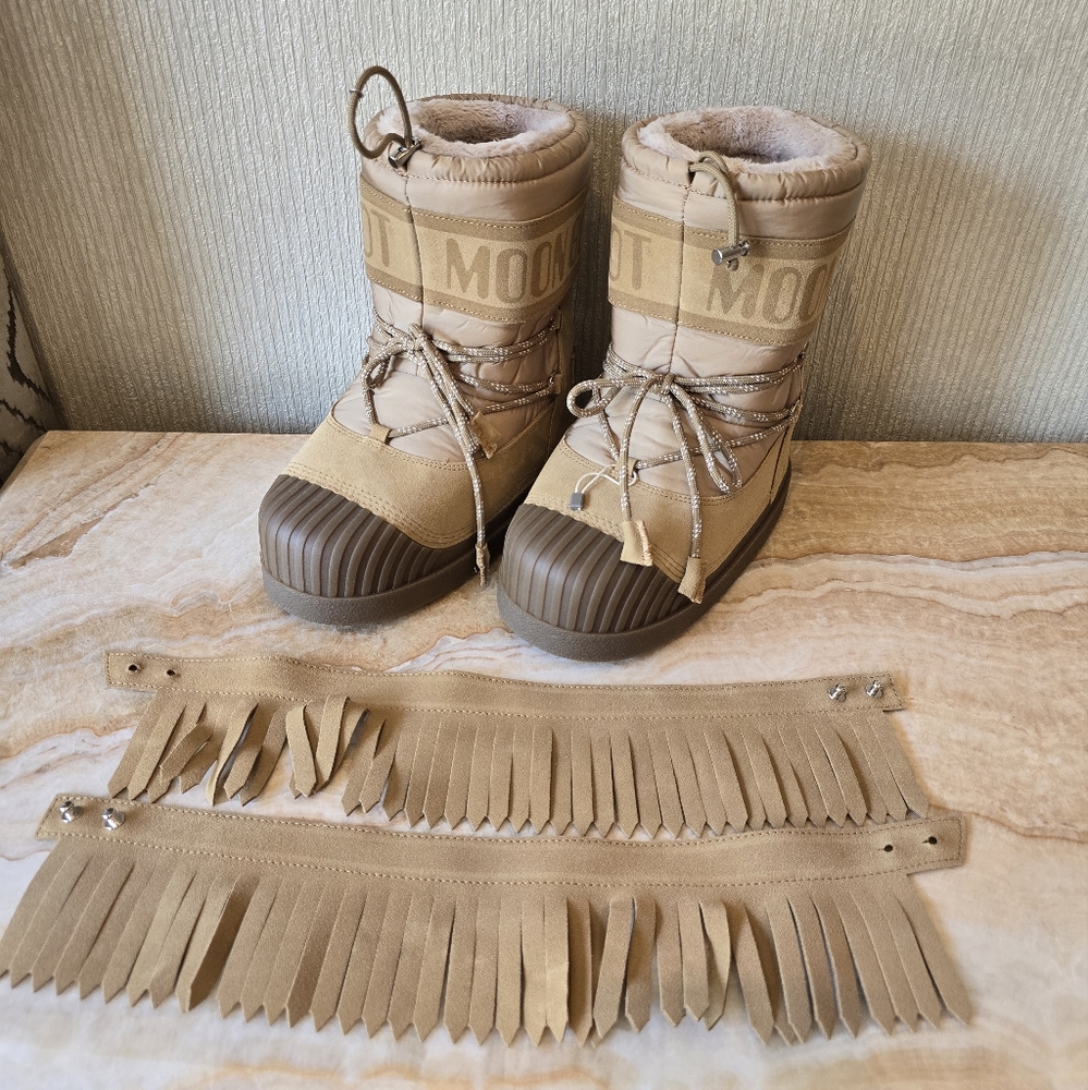 Moncler x Moon Boot Palm Angels Snow Boot 8 Moncler Palm Angels Tan Snow Boots - Picture 16 of 17